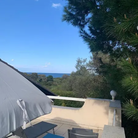 Bord De Βίλα Cervione