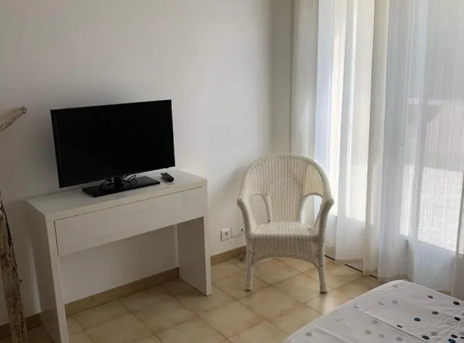 Bord De סרביון